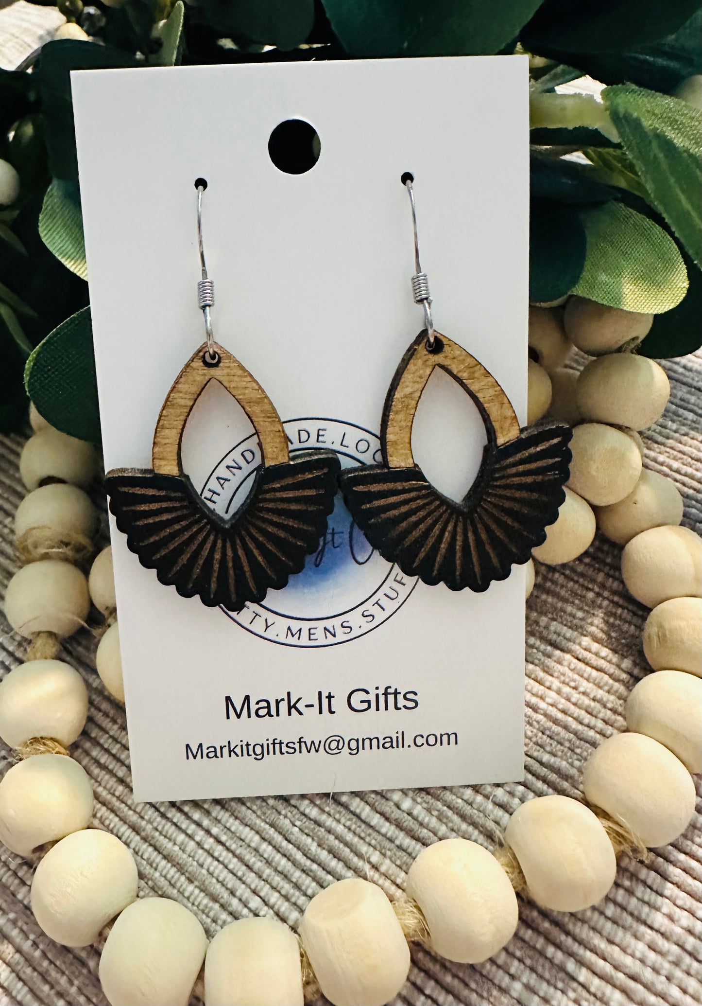 Fanned Open Teardrop Dangles Earrings